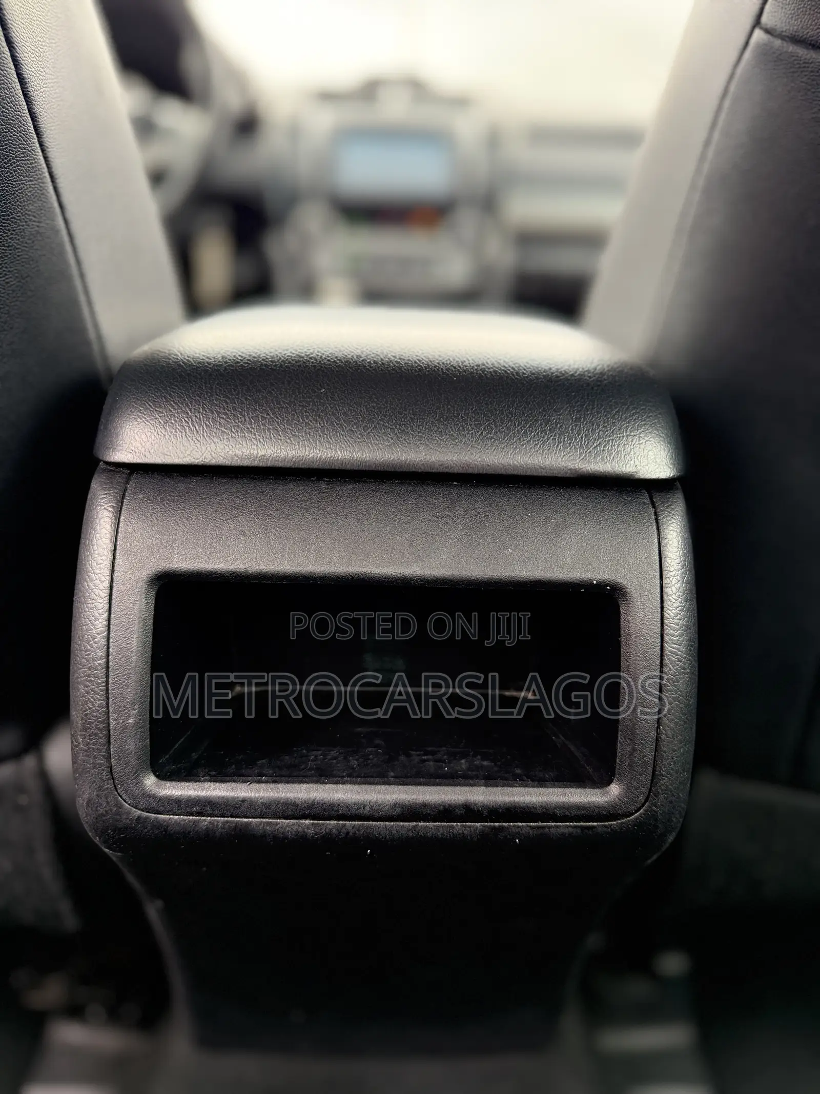 Toyota Camry SE 4dr Sedan (2.5L 4cyl 6A) 2014