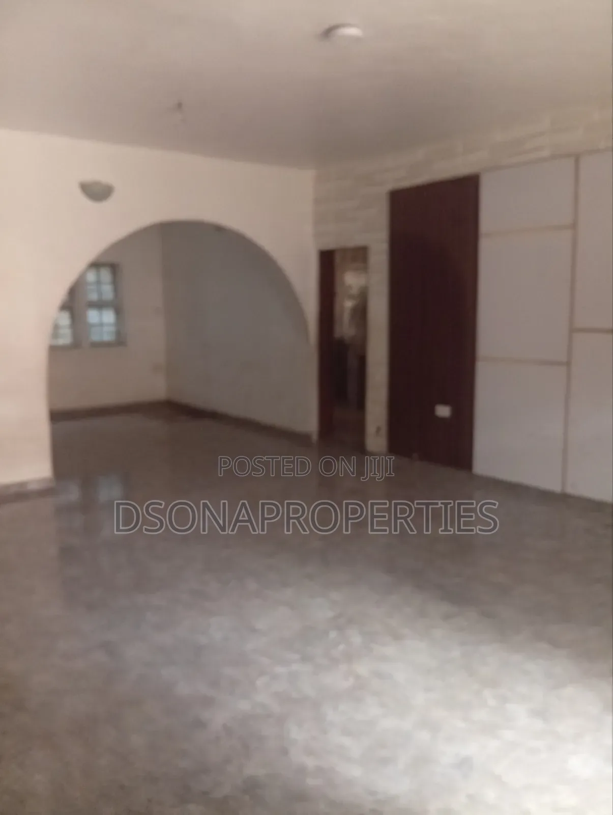 4bdrm Apartment in Monsol Close To, New Oko Oba for rent