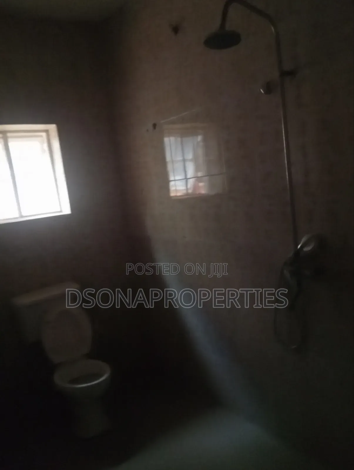 4bdrm Apartment in Monsol Close To, New Oko Oba for rent