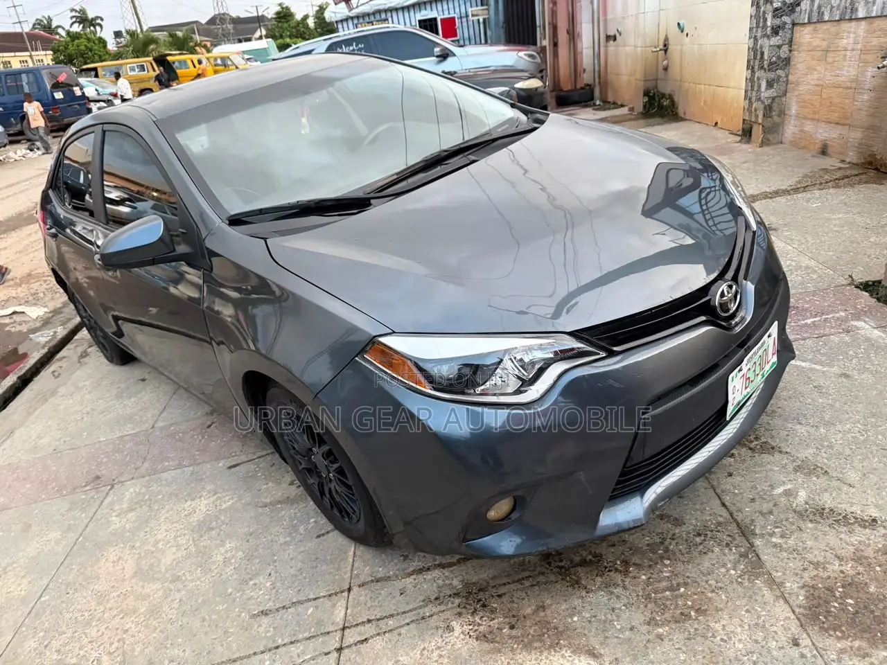 Toyota Corolla LE 4dr Sedan (1.8L 4cyl CVT) 2015 Gray