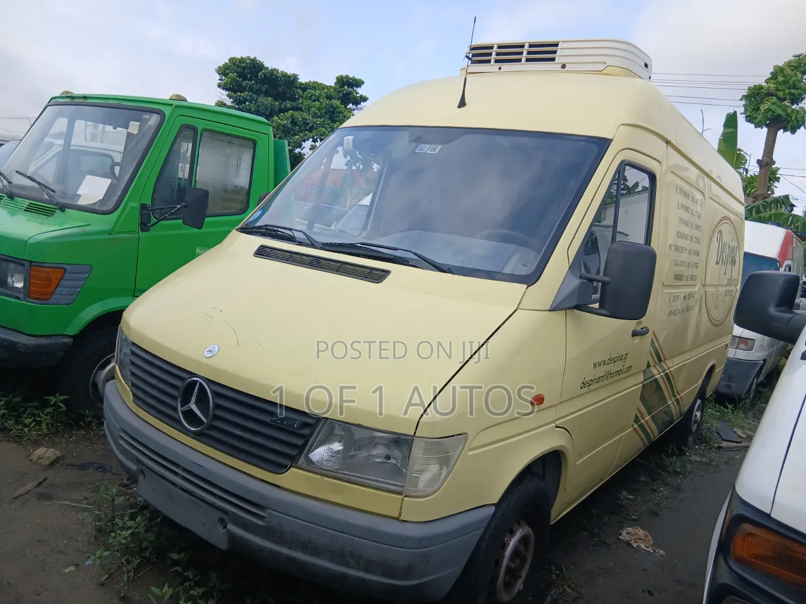 Mercedes-Benz T2 2002 Yellow