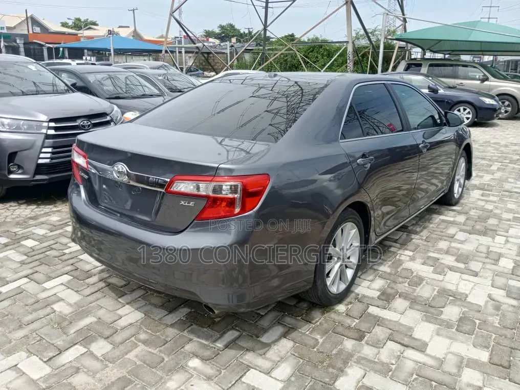 Toyota Camry 2013 Gray
