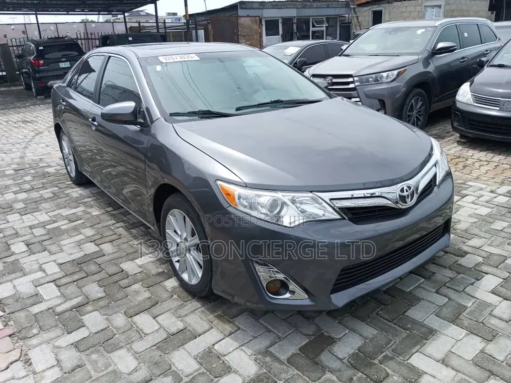 Toyota Camry 2013 Gray
