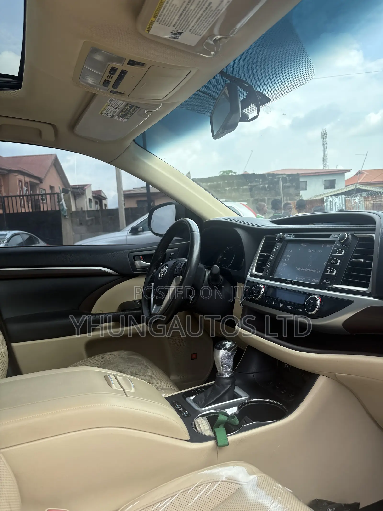 Toyota Highlander Limited 4dr SUV AWD (3.5L 6cyl 6A) 2015 Gray