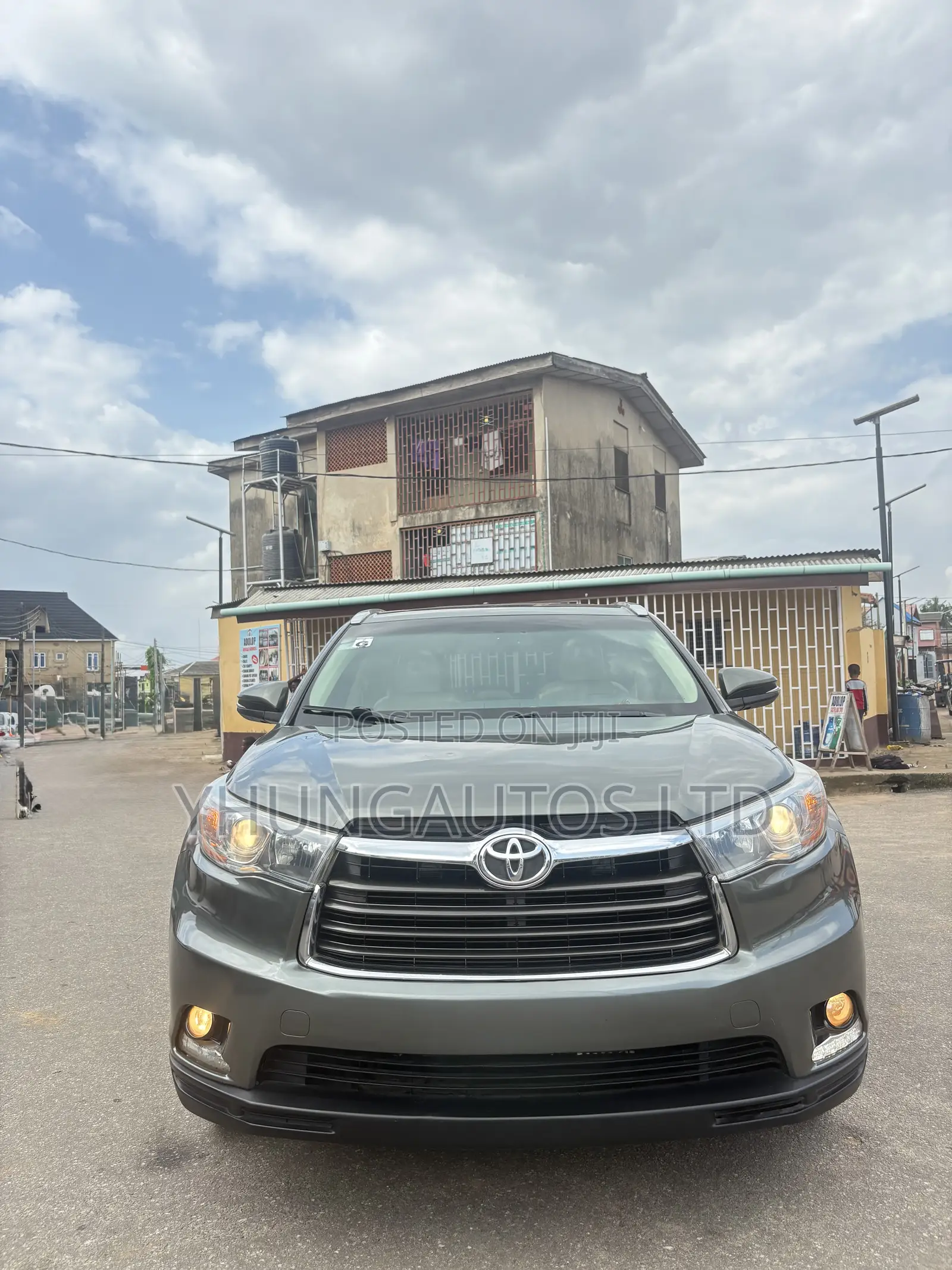 Toyota Highlander Limited 4dr SUV AWD (3.5L 6cyl 6A) 2015 Gray