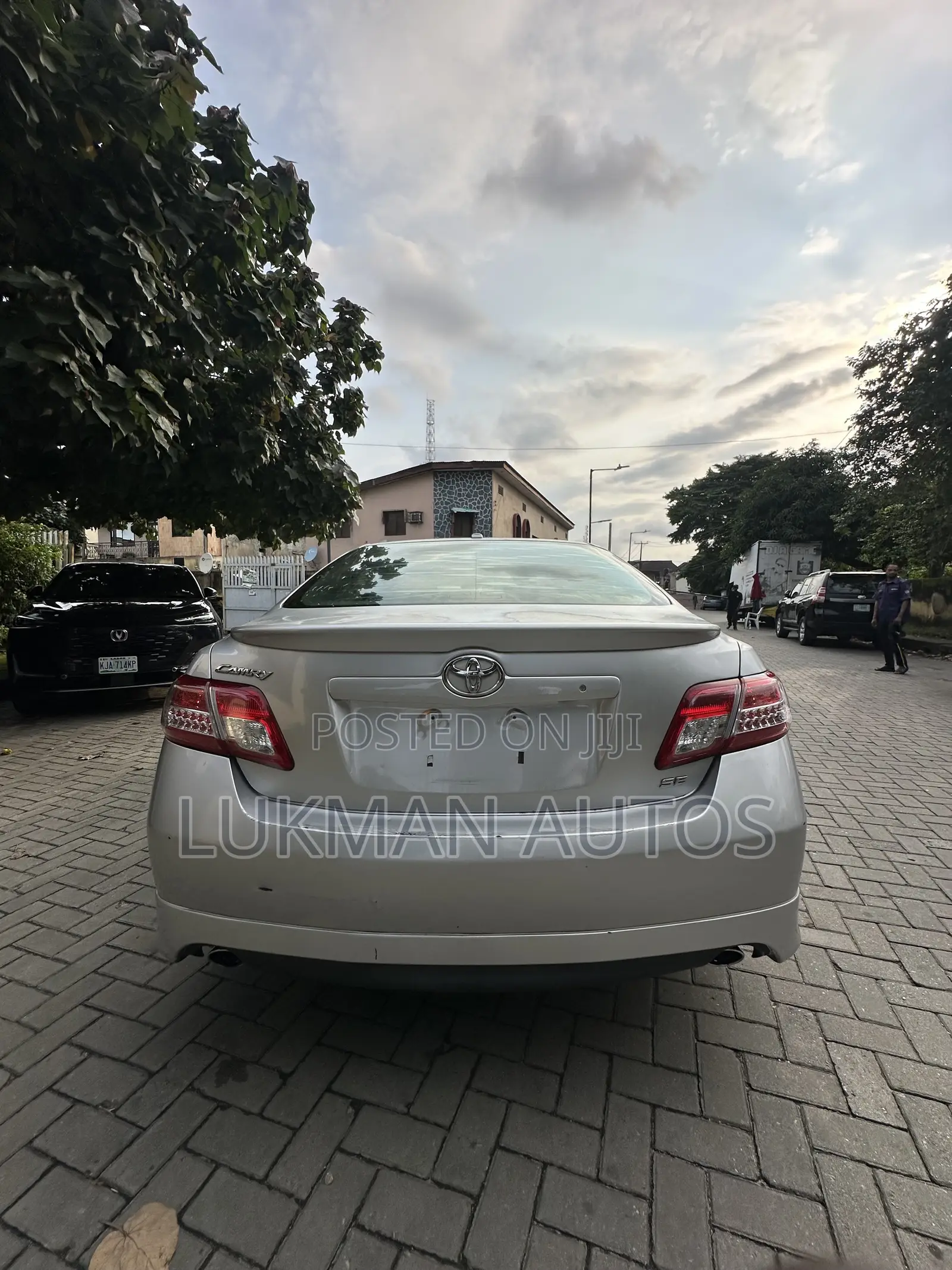 Toyota Camry SE 4dr Sedan (2.5L 4cyl 6A) 2011 Silver