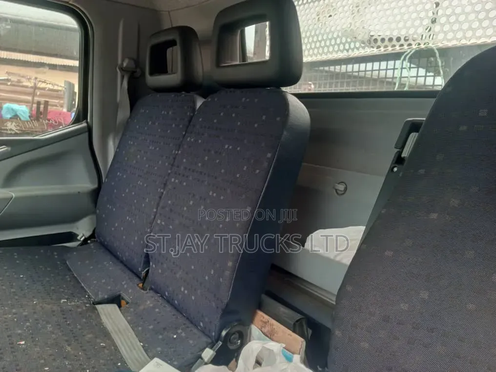 Mitsubishi Fuso Tipper 2004 White