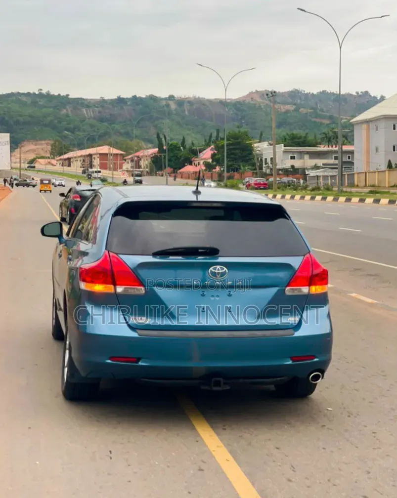 Toyota Venza 2010 Blue