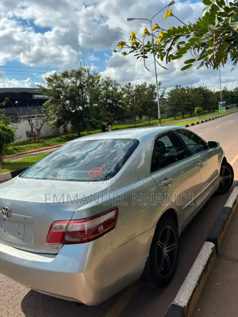Toyota Camry LE 4dr Sedan (2.4L 4cyl 5A) 2008 Silver