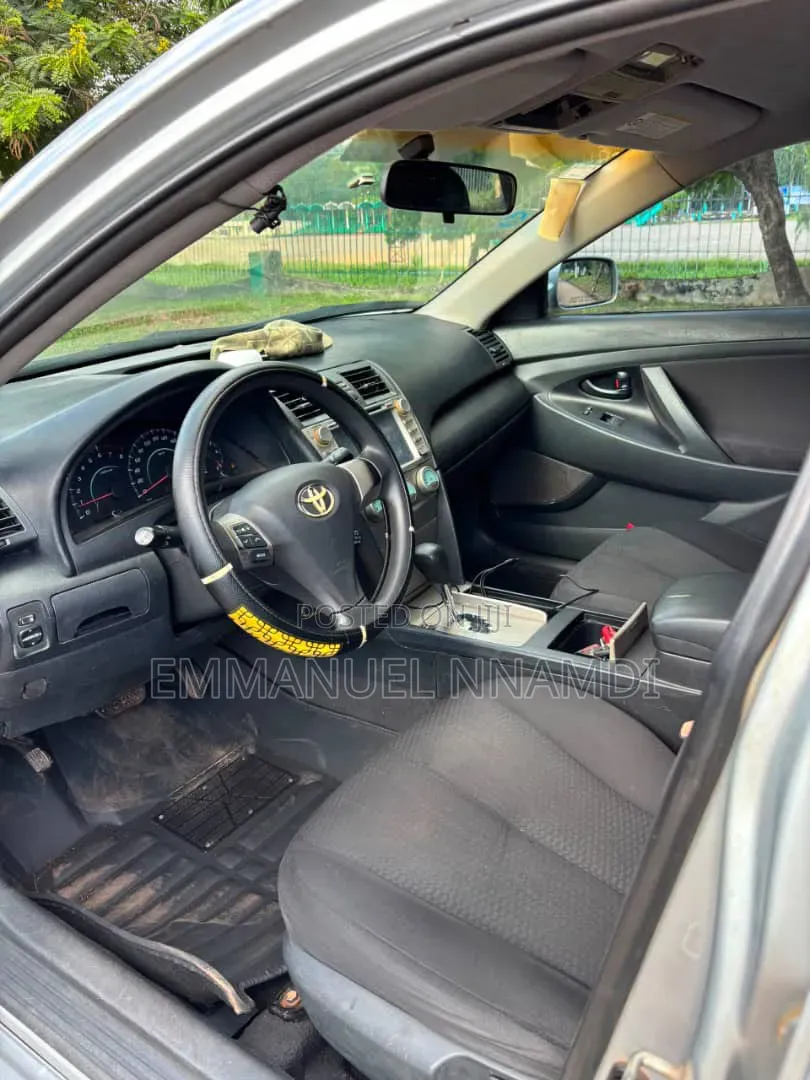 Toyota Camry LE 4dr Sedan (2.4L 4cyl 5A) 2008 Silver