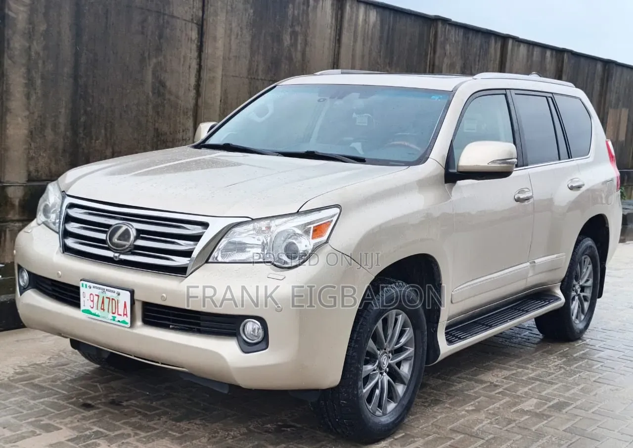 Lexus GX 460 2010 Gold