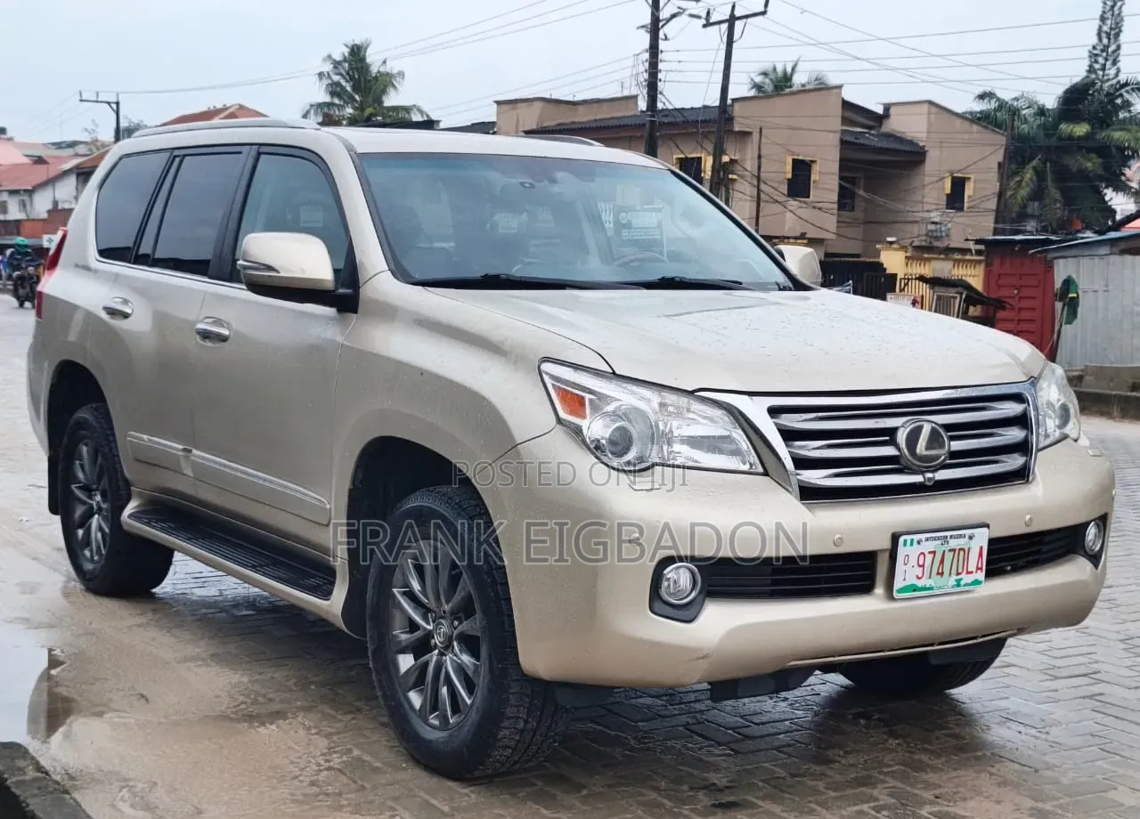 Lexus GX 460 2010 Gold