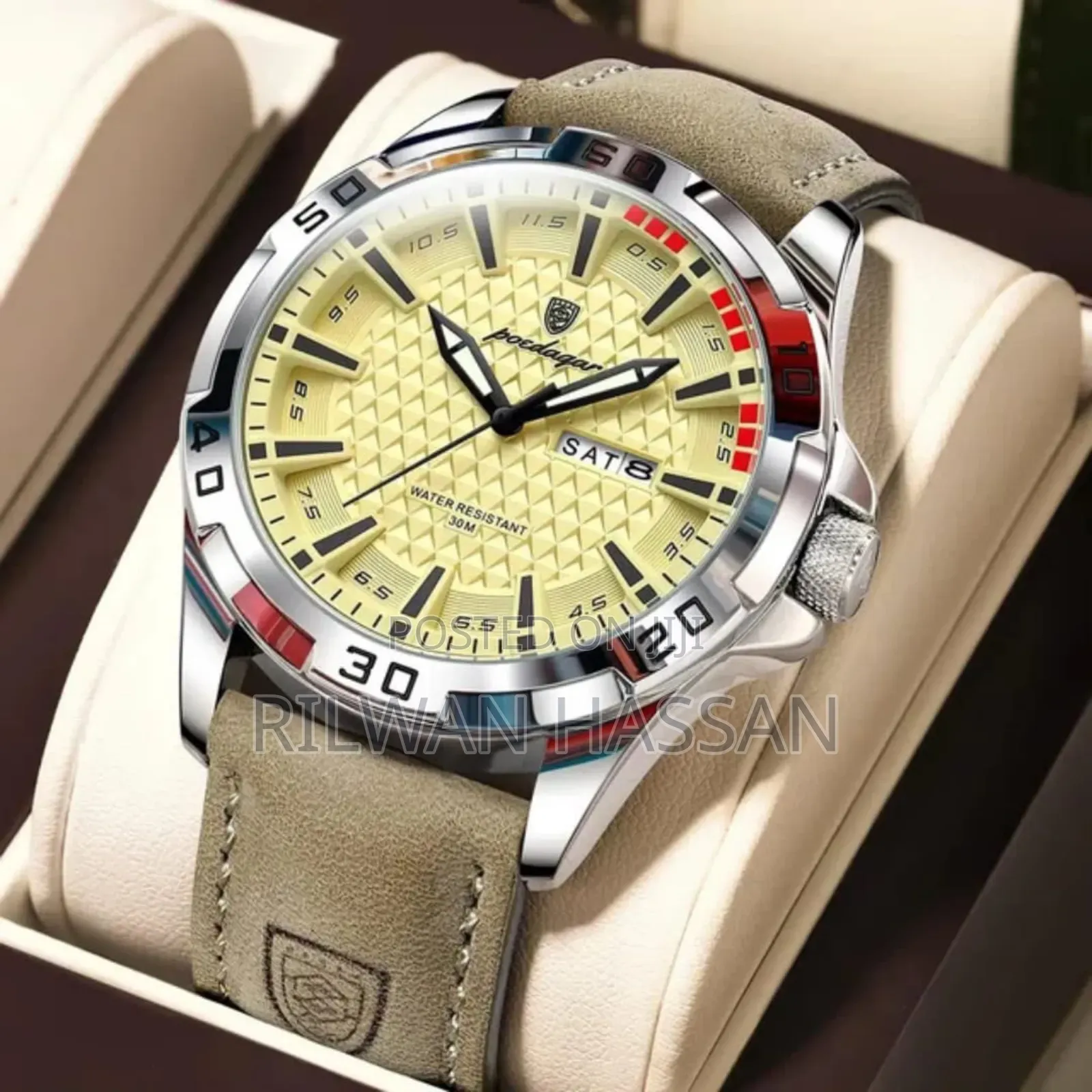 Poedagar Faux Leather Watch