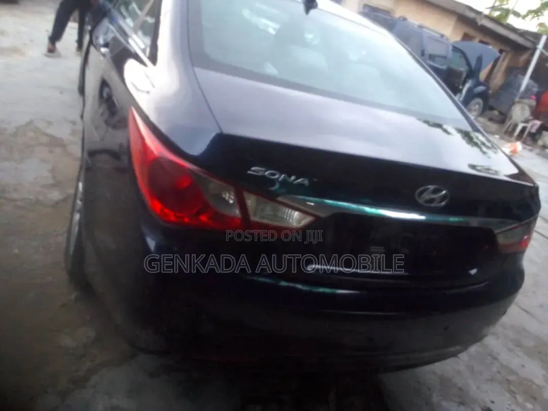 Hyundai Sonata 2013 Blue