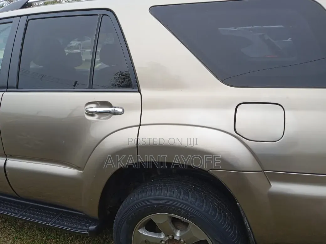 Toyota 4-Runner 2008 Gold