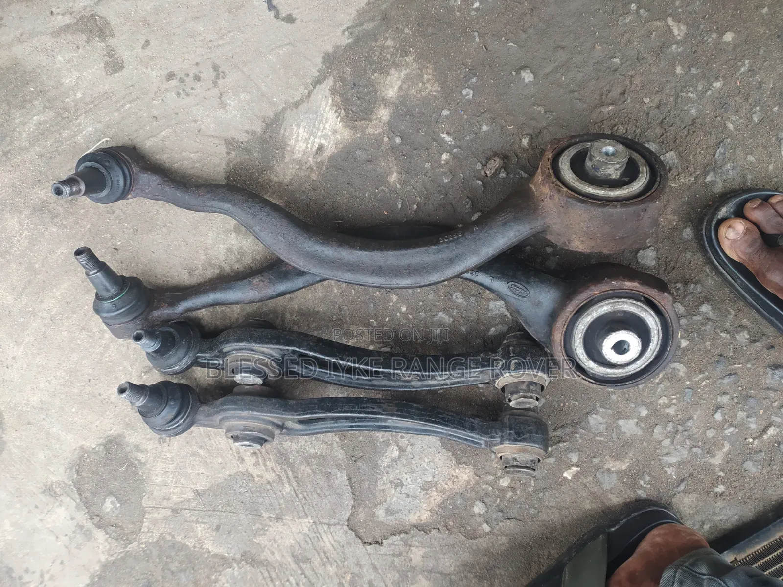 Range Rover Sport Low Arms Up and Down 2014/2017