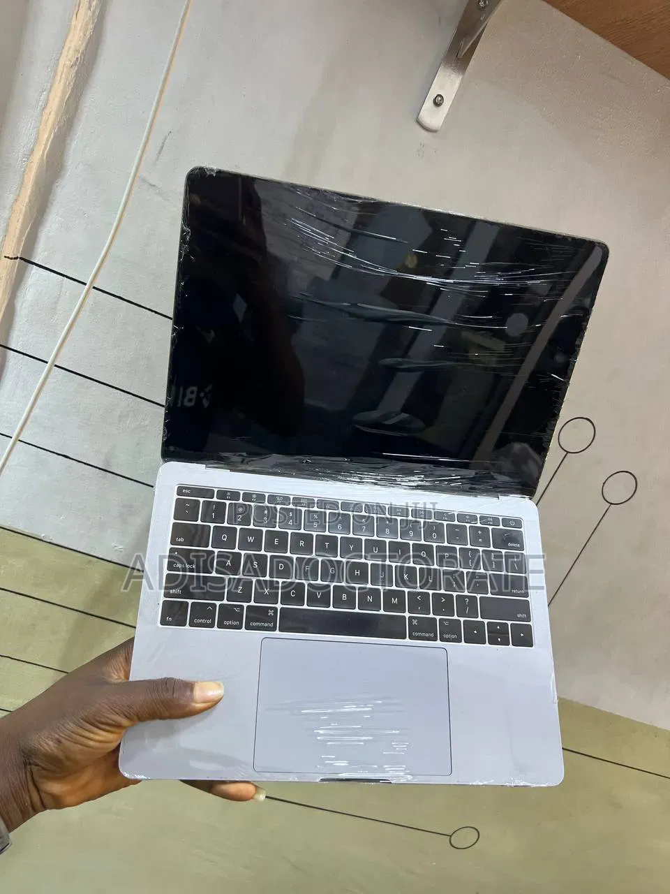 Laptop Apple MacBook Pro 2017 16GB SSD 16 GB