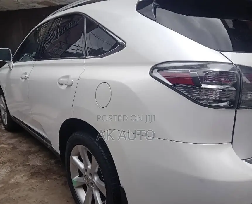 Lexus RX 350 FWD 2012 White