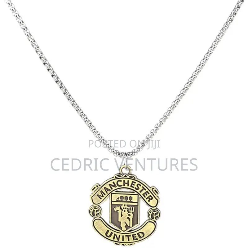 Manchester United Football Team Logo Pendant With Round Chain