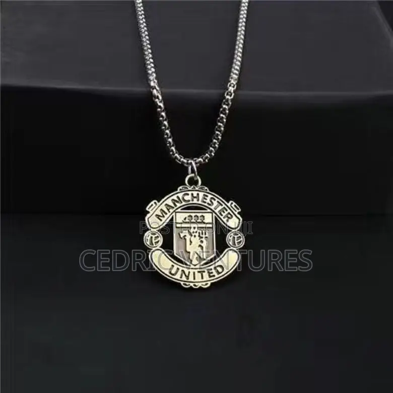 Manchester United Football Team Logo Pendant With Round Chain