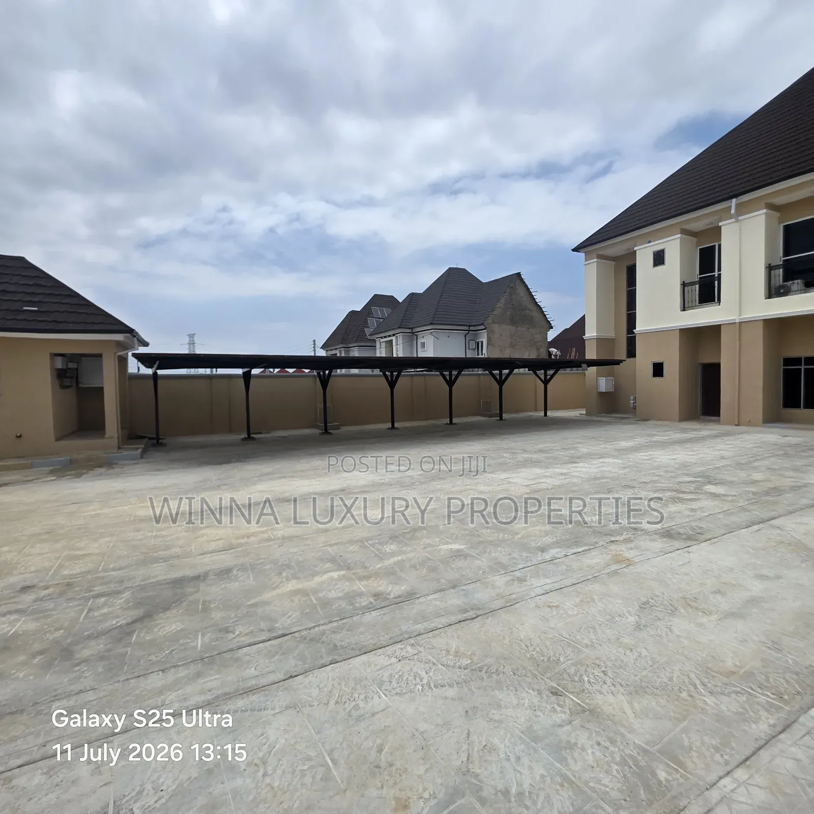 4bdrm Townhouse / Terrace in Around Nut, Lugbe District for rent