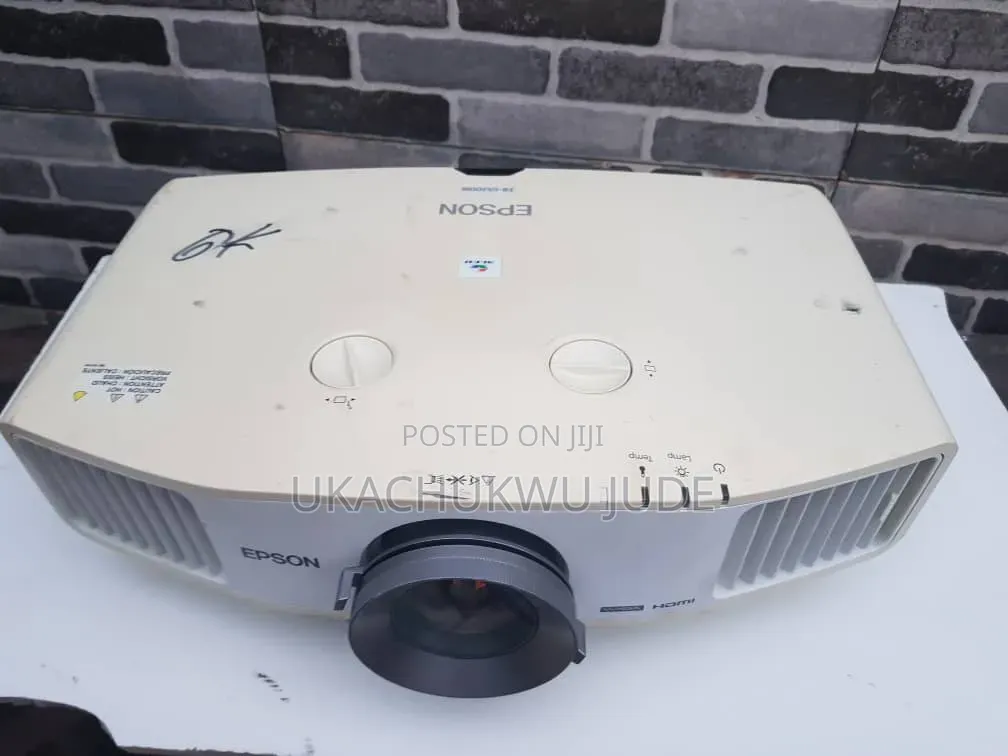 5000 Lumen Epson Projector Suitable for Outdoor Events