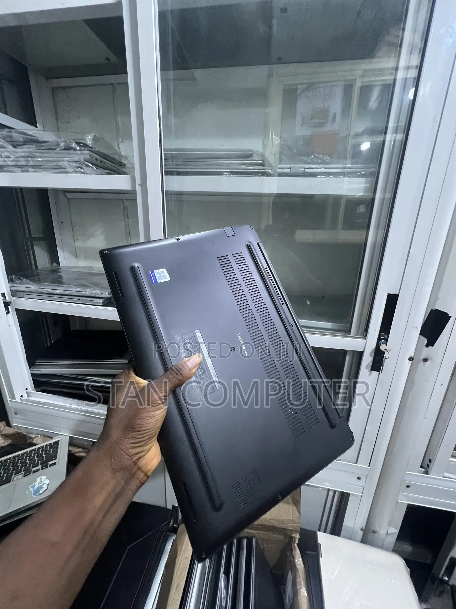 Laptop Dell Latitude 7490 16GB Intel Core i7 SSD 256GB