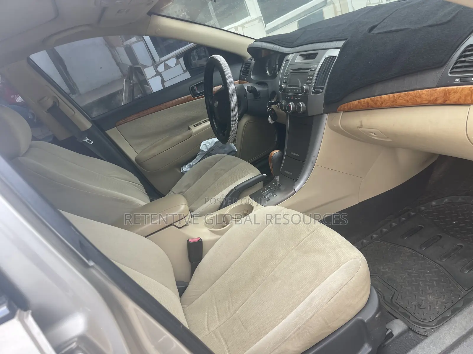 Hyundai Sonata 2009 Gold