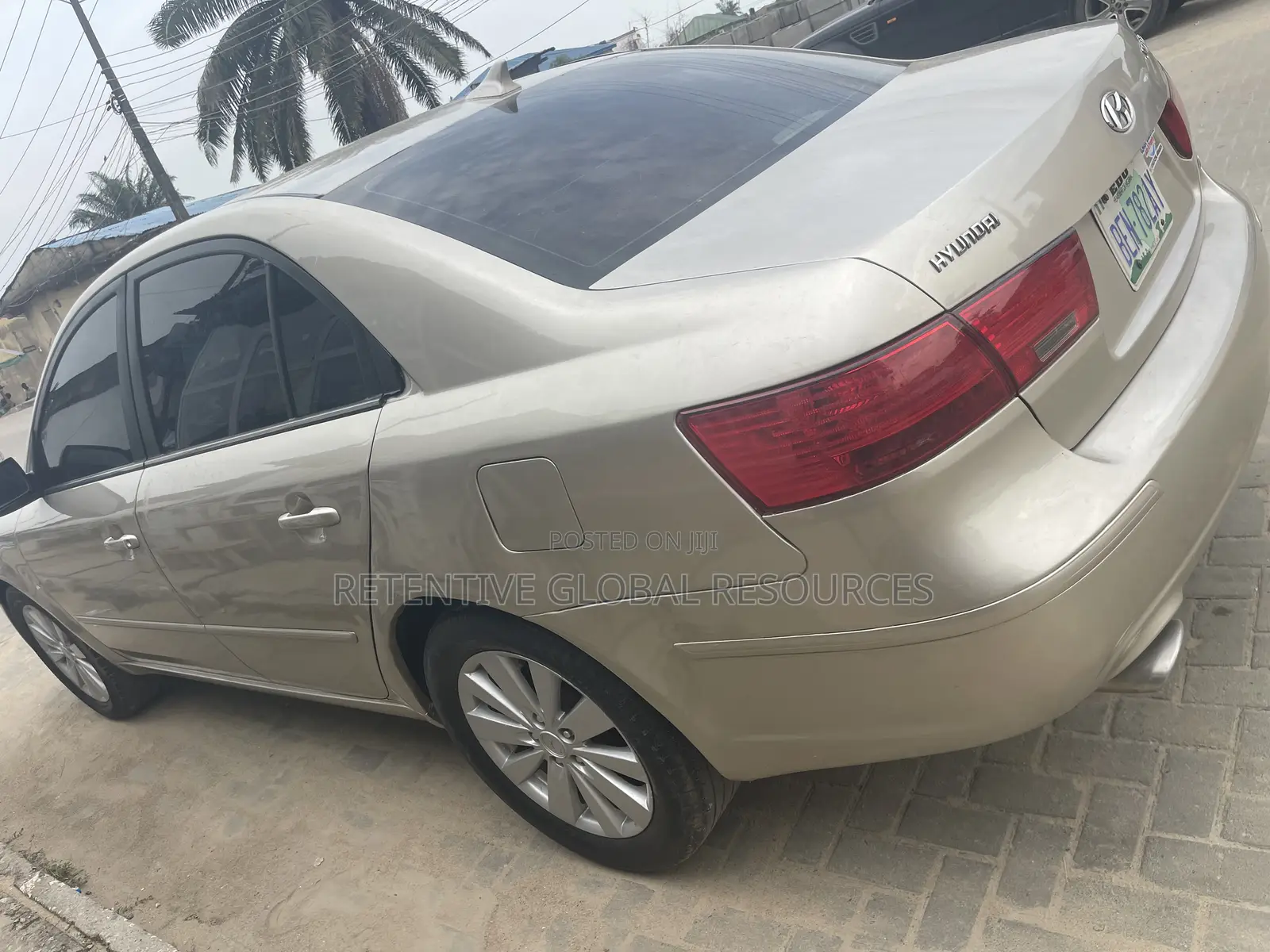 Hyundai Sonata 2009 Gold