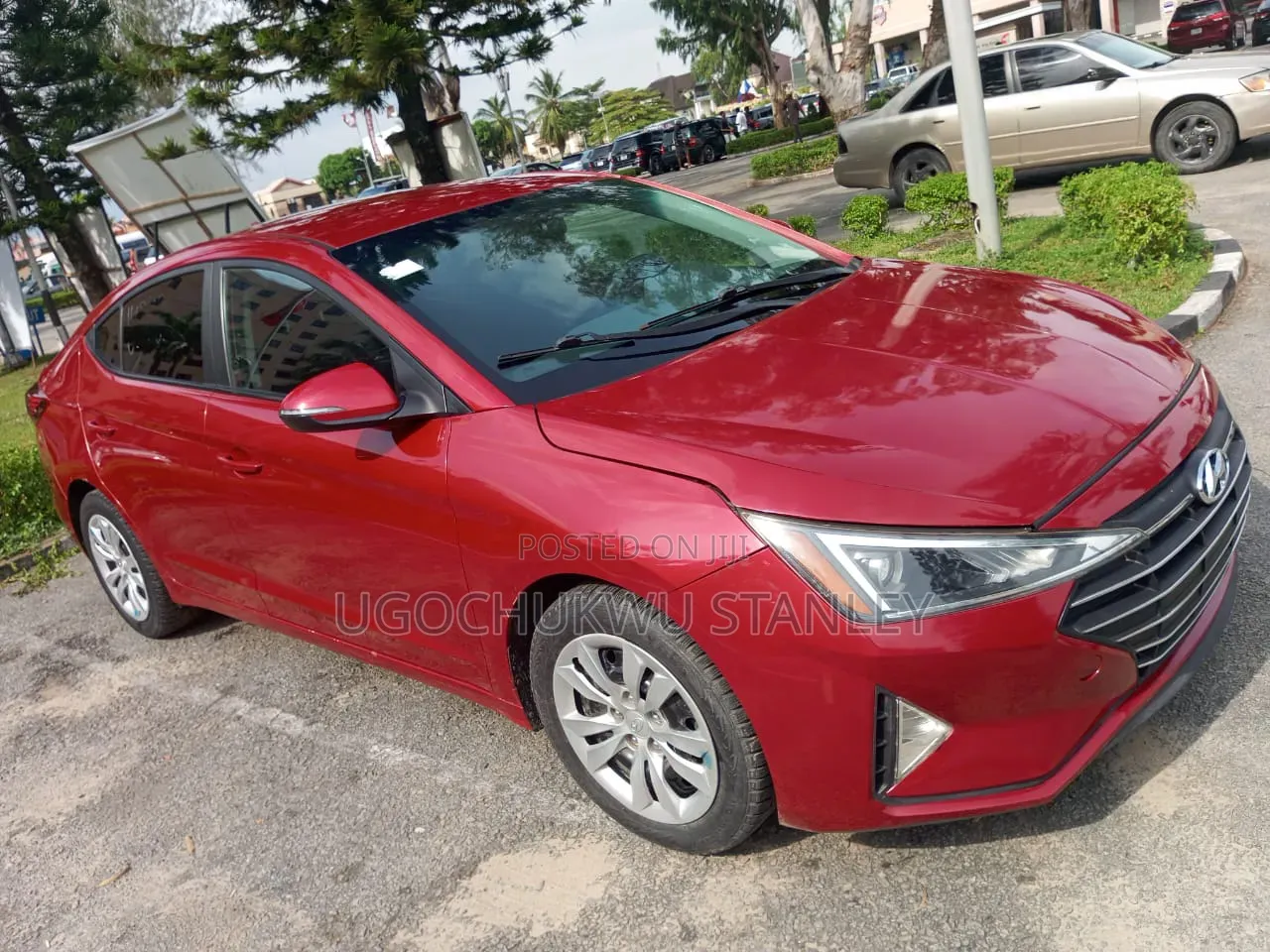 Hyundai Elantra 2019 Red