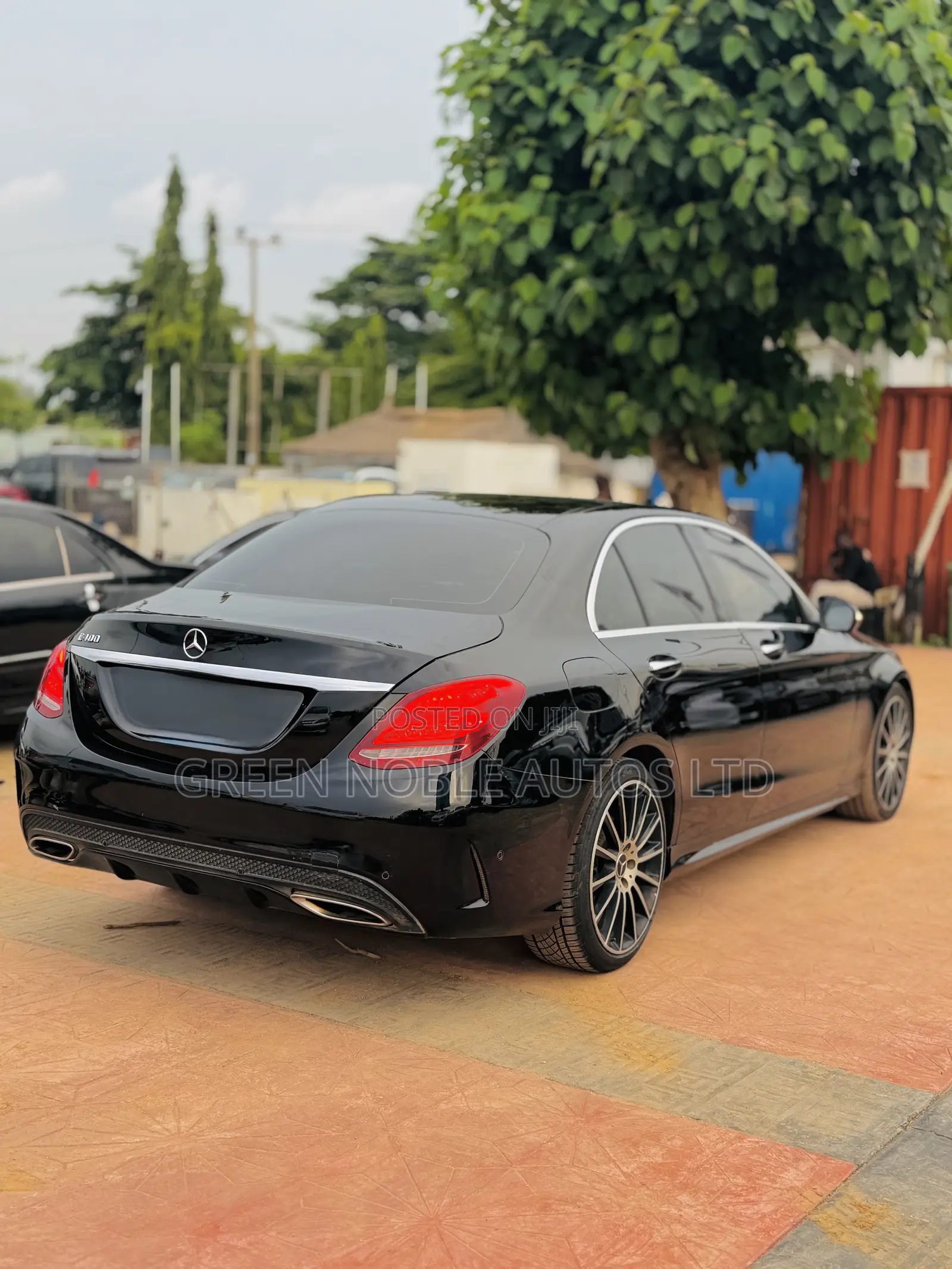 Mercedes-Benz C400 4Matic AWD Sedan (3.0L V6 7A) 2015 Black