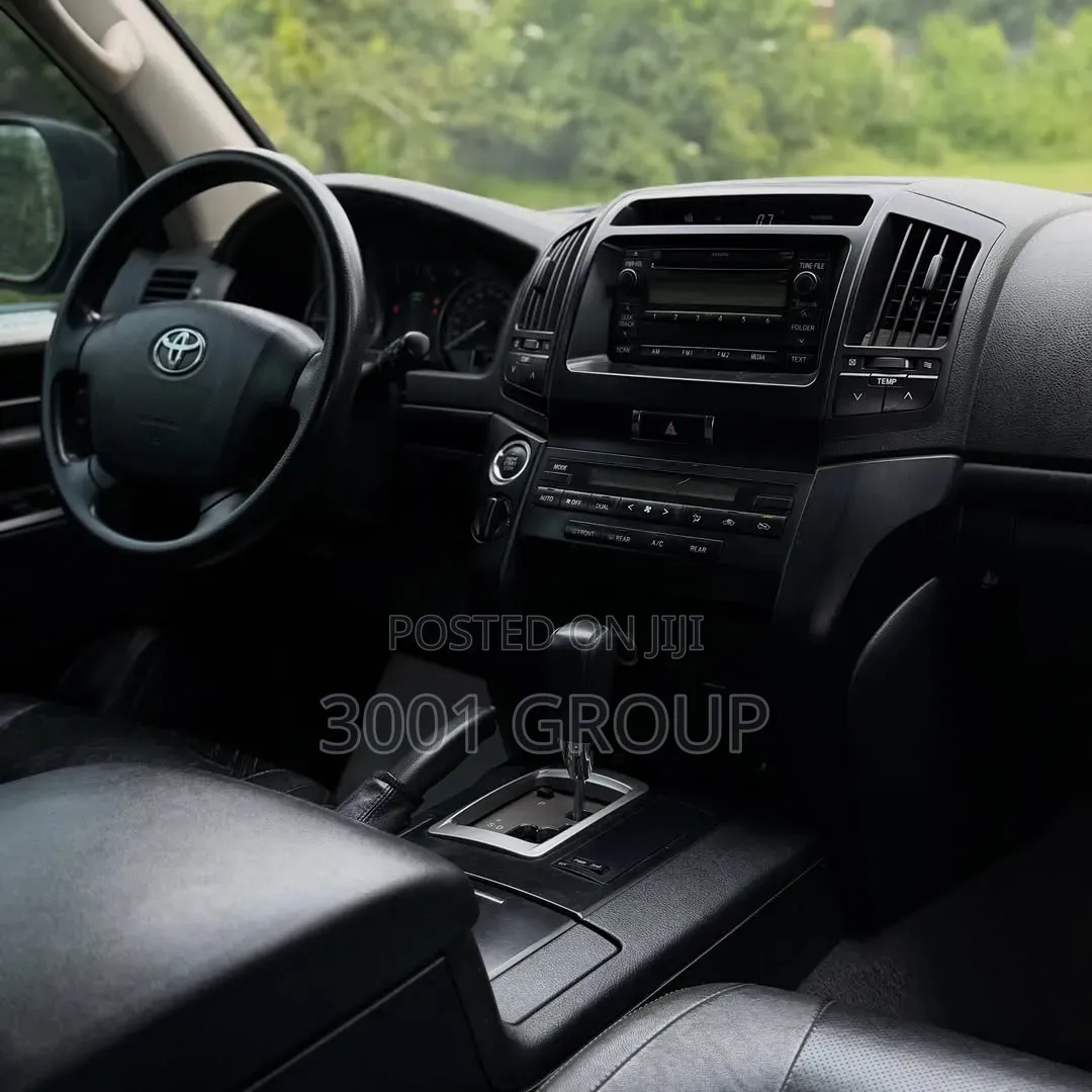 Toyota Land Cruiser 2014 Black