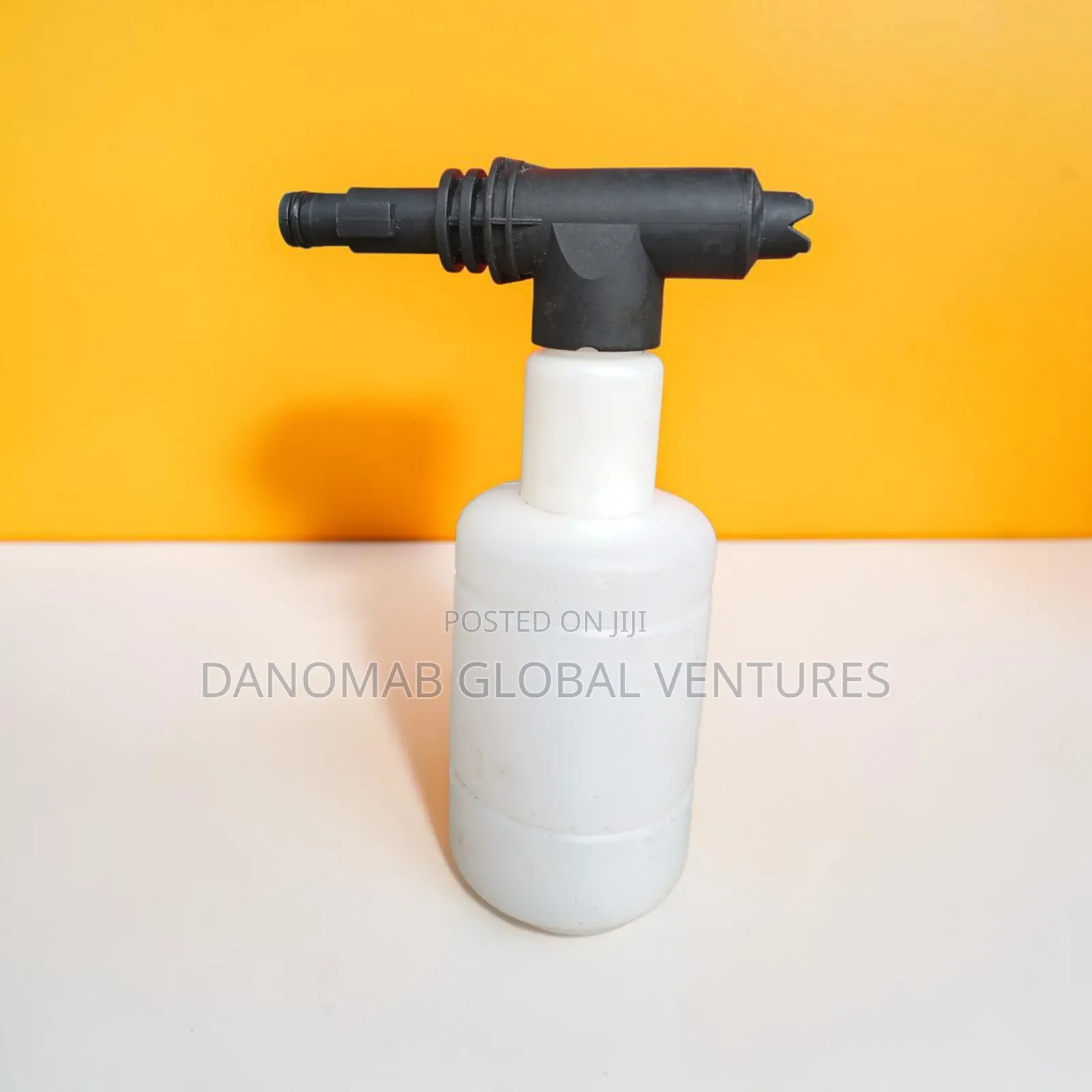 Lt 302 High Pressure Washer With Detachable Soap Container