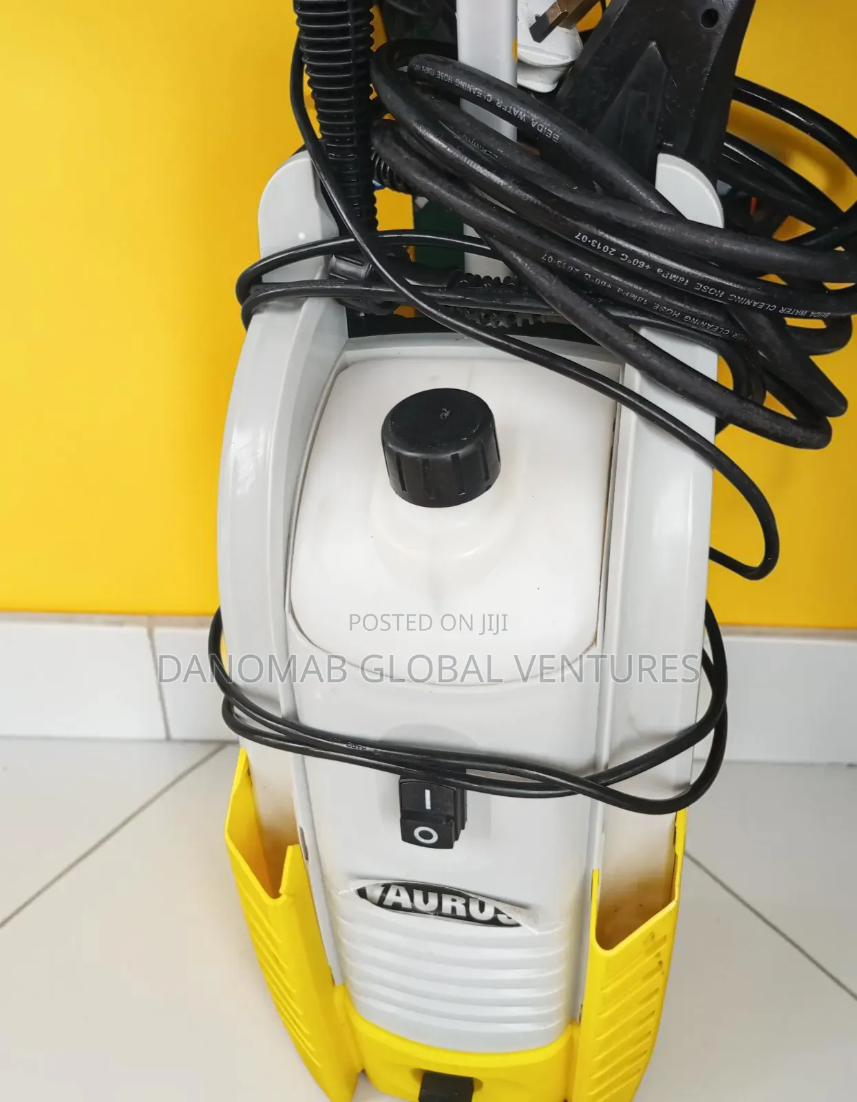 Aurus Superior High Pressure Washer With Onboard Soap Container