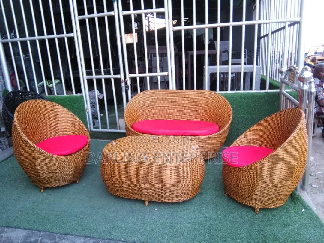 Coconut Chair by 4 Seater