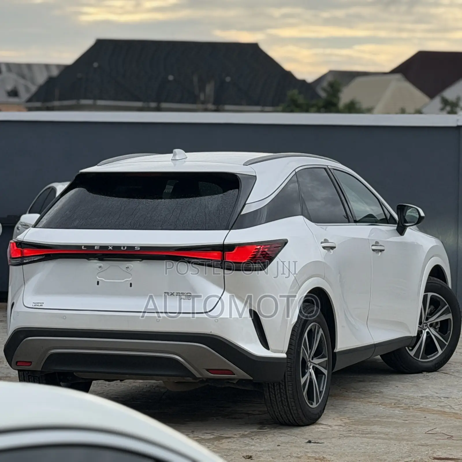 Lexus RX 350 Premium AWD 2025 White