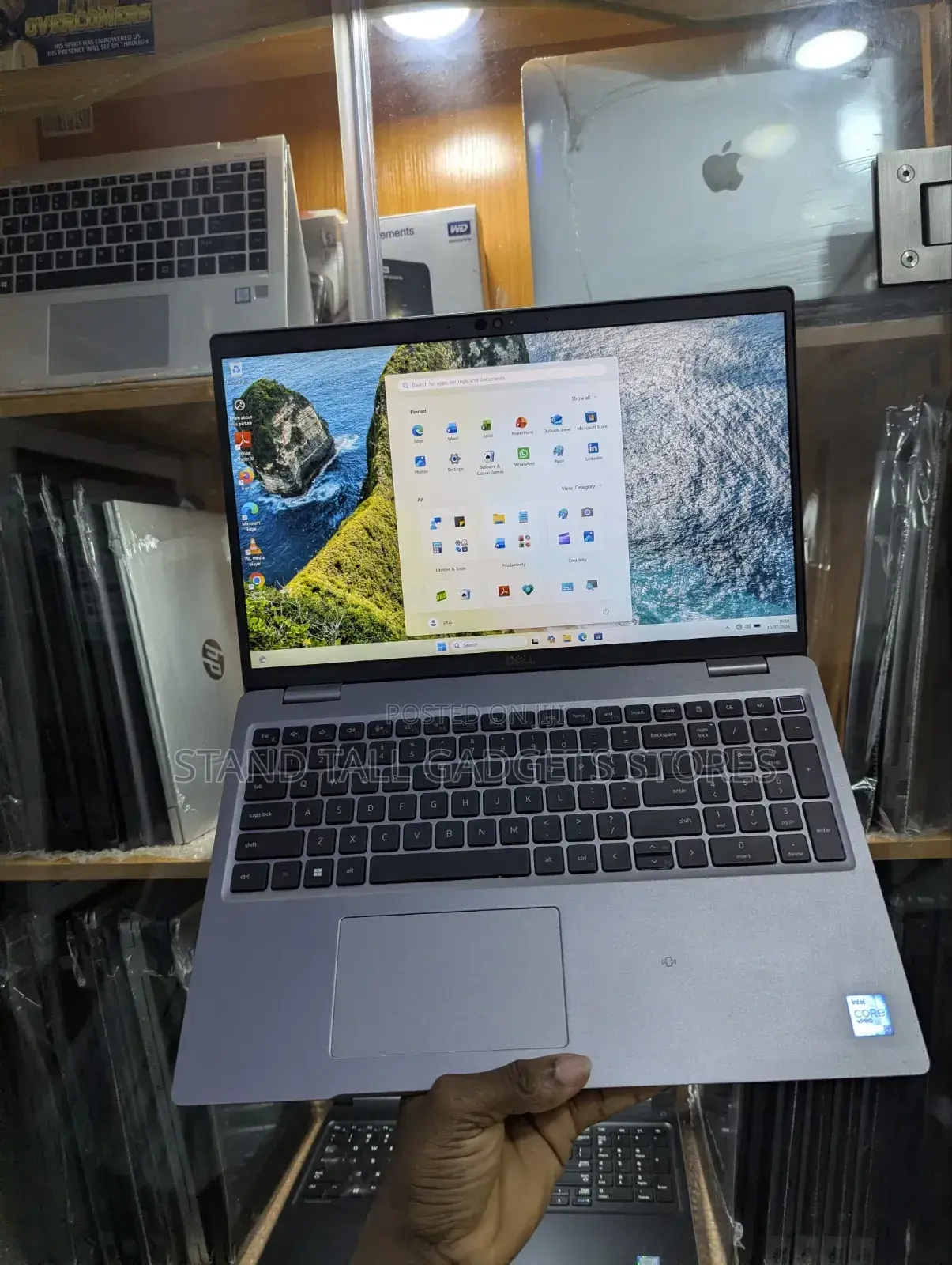 Laptop Dell Latitude 5520 16GB Intel Core i7 SSD 256GB