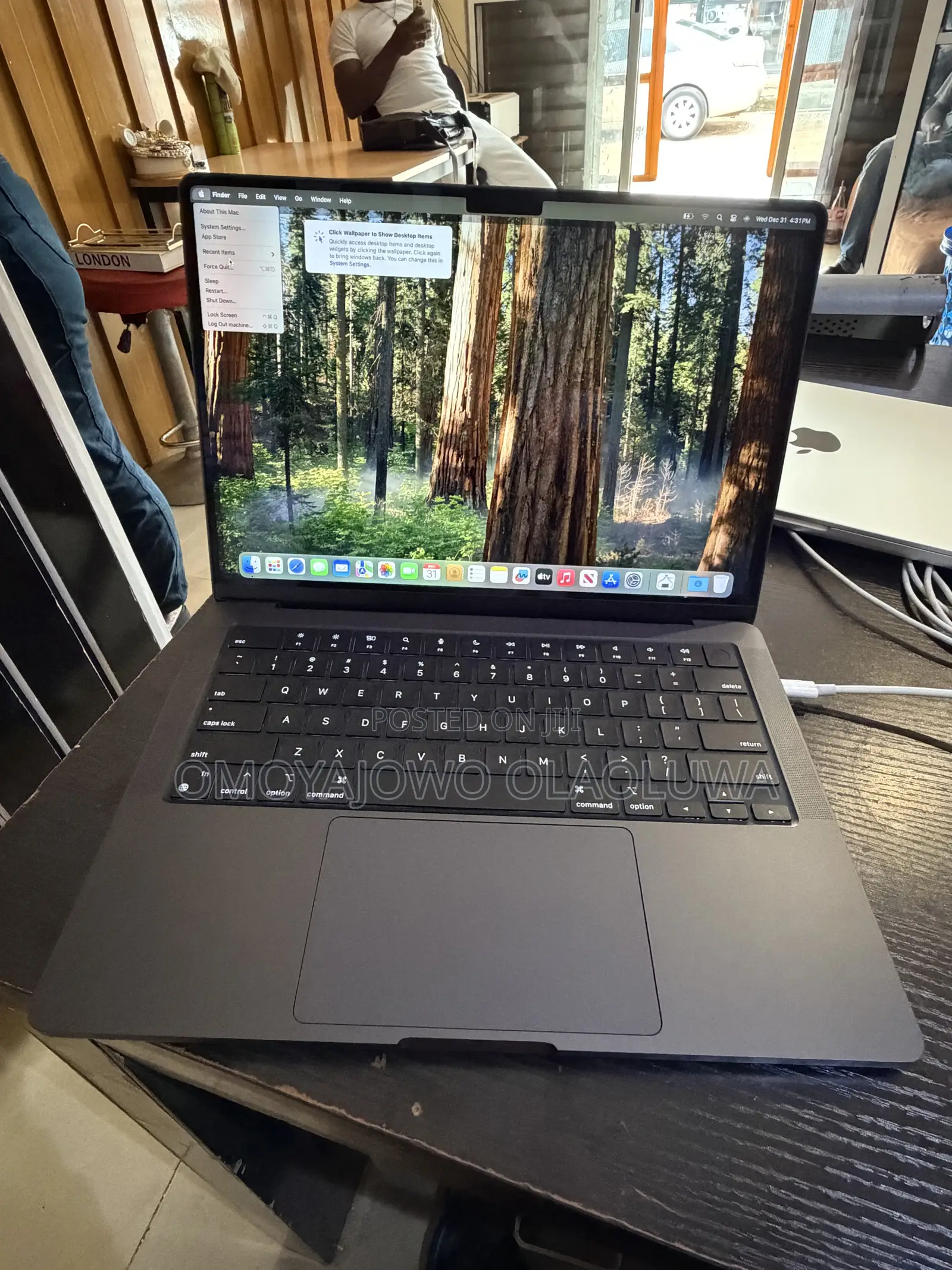 Laptop Apple MacBook Pro 2024 M3 16GB Apple M3 SSD 1T