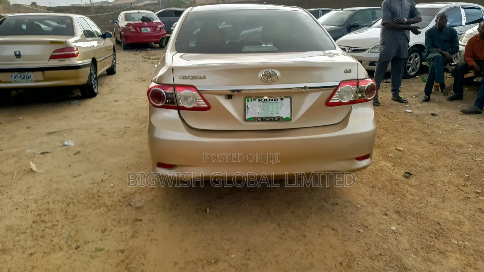Toyota Corolla 2013 Gold