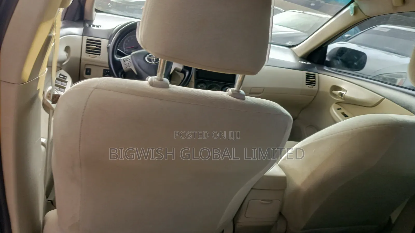 Toyota Corolla 2013 Gold