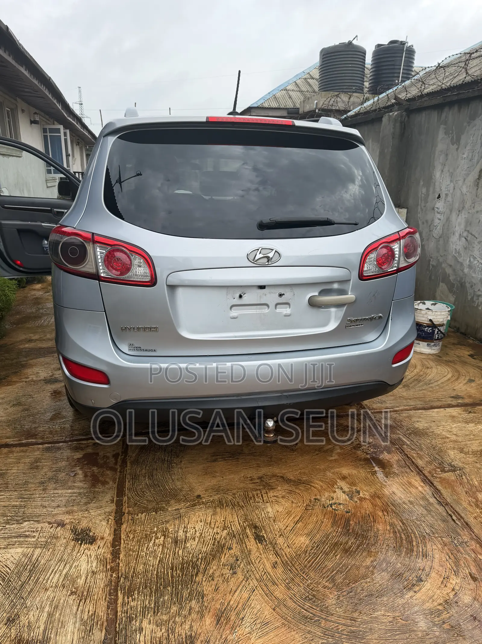 Hyundai Santa Fe 2011 Gray