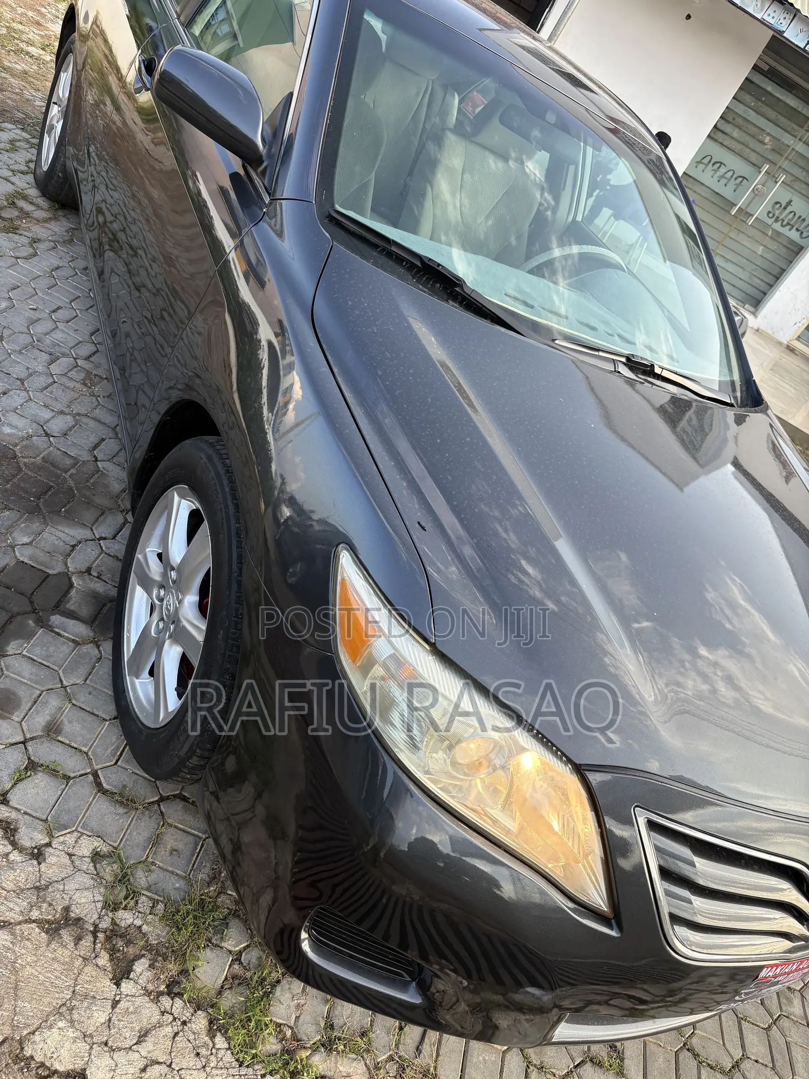 Toyota Camry LE 4dr Sedan (2.5L 4cyl 6A) 2011 Gray