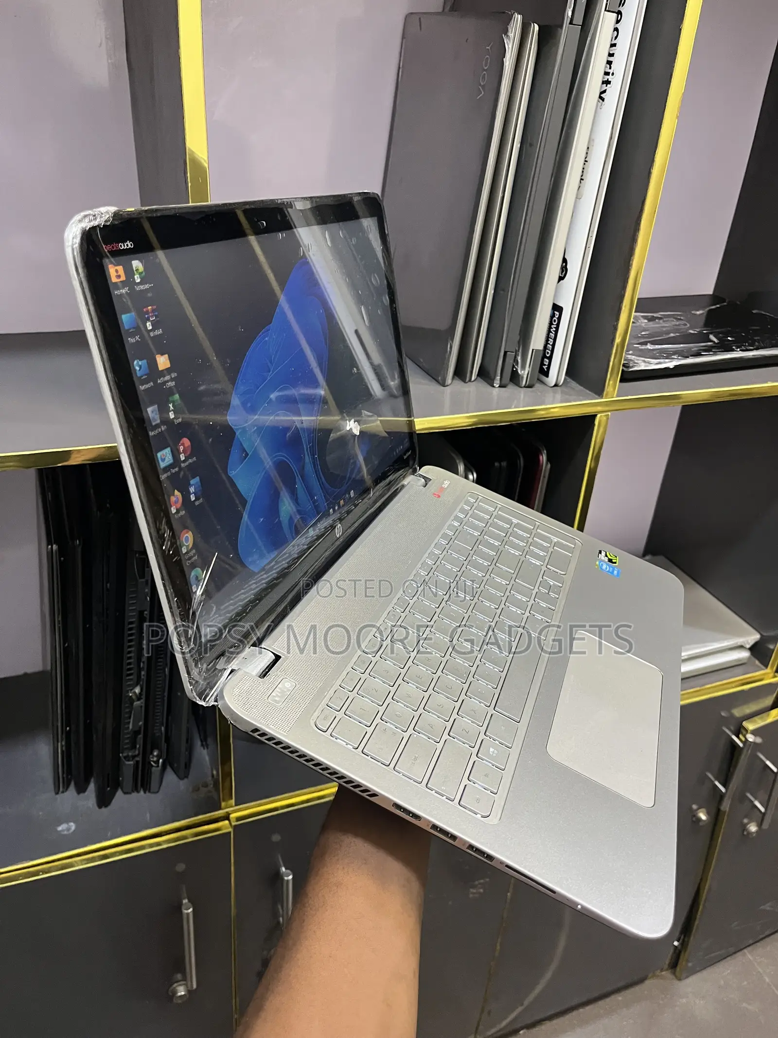 Laptop HP Envy 15t 8GB Intel Core i7 SSD 128GB