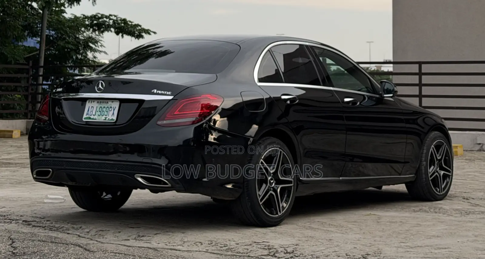 Mercedes-Benz C300 Sport 4Matic Sedan AWD (2.0L 4cyll 7A) 2016 Black