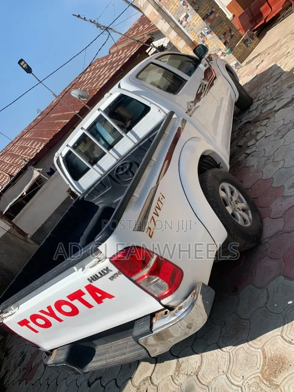 Toyota Hilux 2012 White