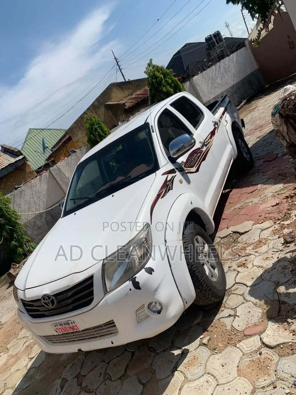 Toyota Hilux 2012 White