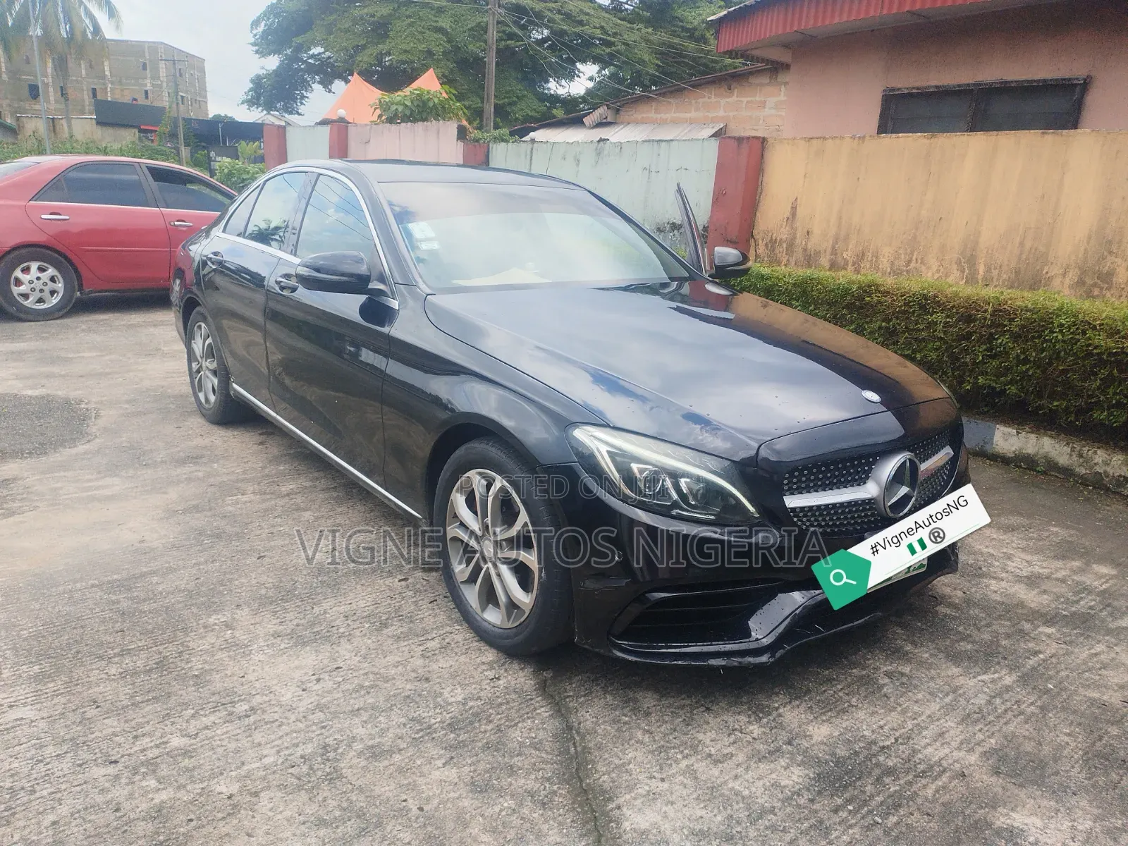 Mercedes-Benz C300 Luxury 4matic Sedan AWD (2.0L 4cyl 7A) 2017 Black