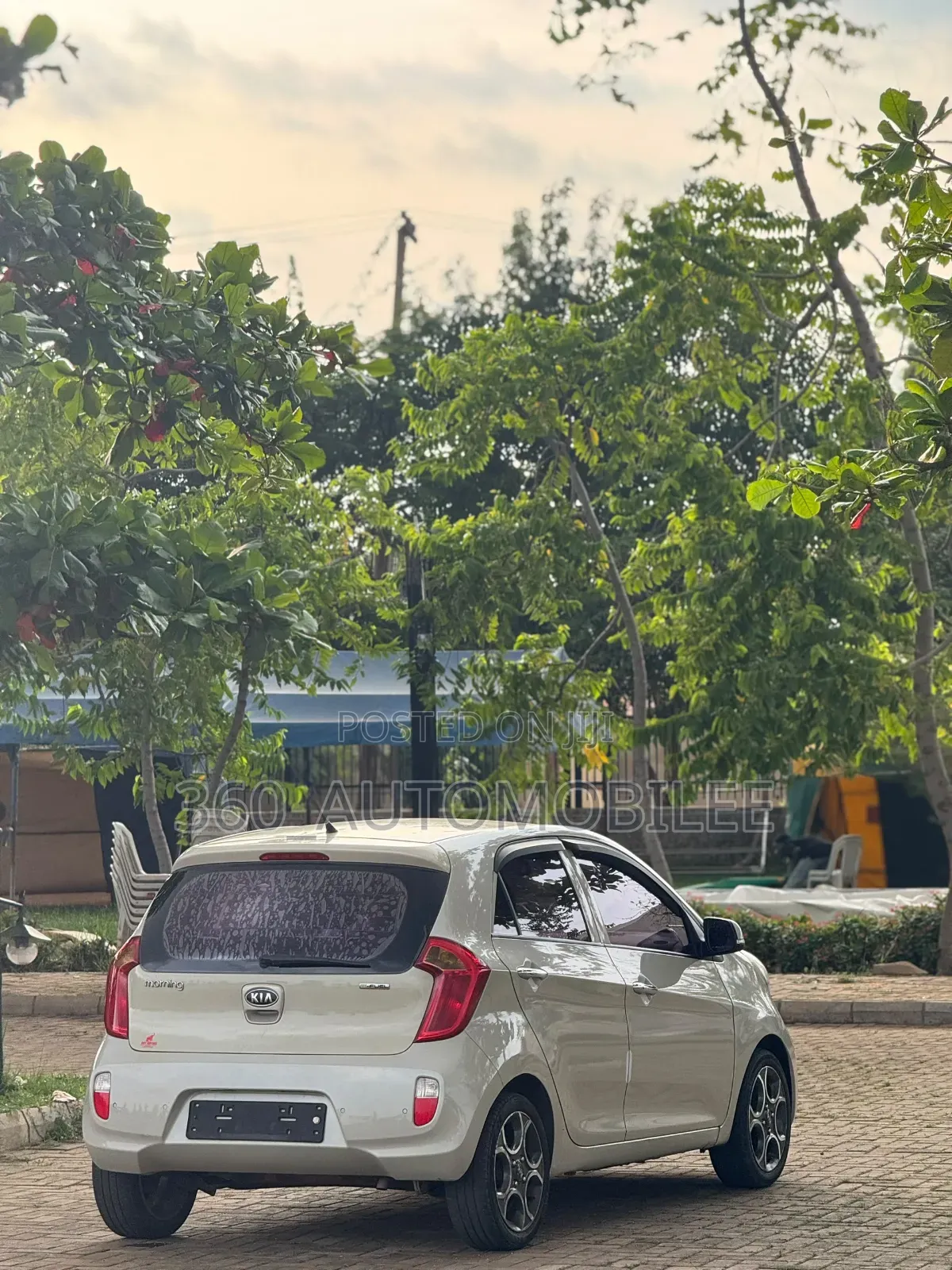 Kia Picanto 1.1 EX Automatic 2012 Gray