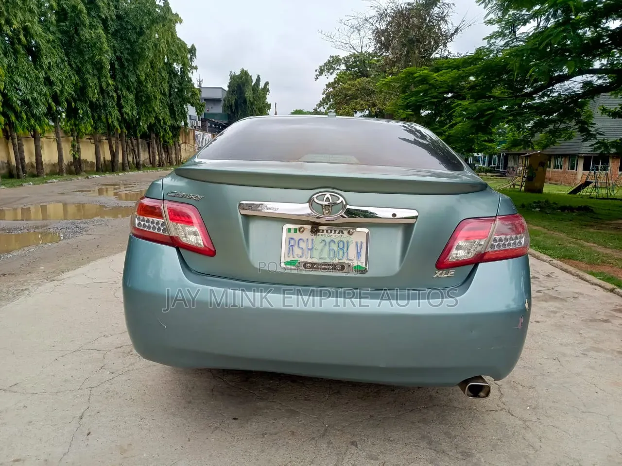 Toyota Camry 2010 Green