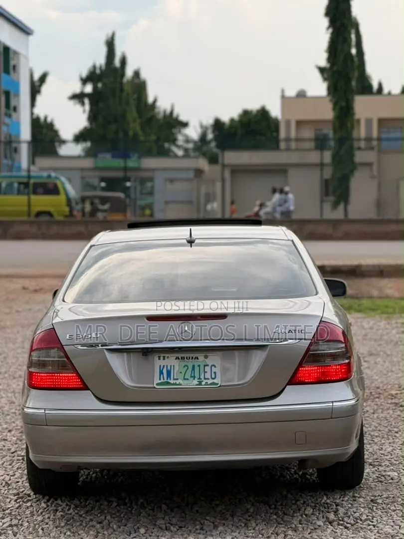 Mercedes-Benz E350 2005 Gray
